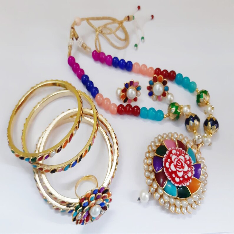 work wear Handmade Jewellery Stylish New Collection Ideal for Evening wear party wear Necklace Set For Girls