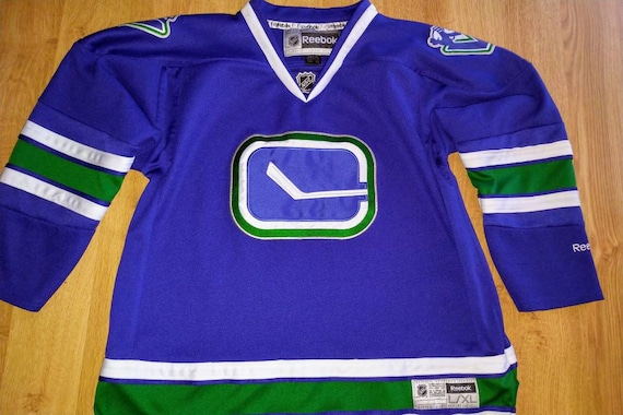 youth canucks jersey