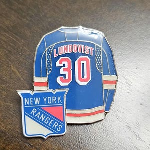 Vintage Henrik Lundqvist pin, new york rangers