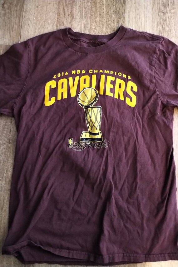 lebron james 2016 championship shirt