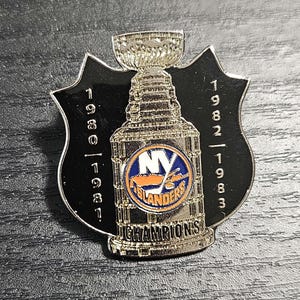 Spilla della Stanley Cup degli anni '80 dei New York Islanders