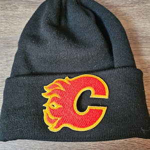 Vintage Calgary Flames patch Toque