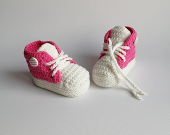 Crochet baby girl shoes. Pink cotton sneakers. Size 9cm. Beautiful booties for newborn girl.