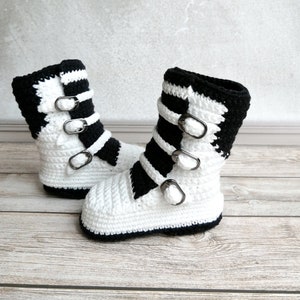 Baby motocross boots. Crochet baby white cotton boots. High boots biker. Size 10cm. Racing baby shoes. Baby boots for bike image 2