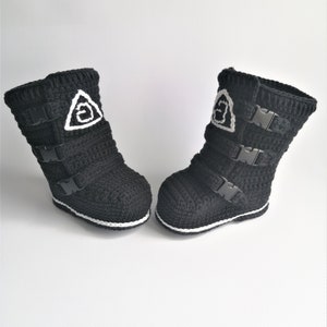 Off-road motorcycle boots for newborns. Crochet baby black cotton boots. High boots biker. Size 10cm. Racing baby shoes. Baby boots for bike image 8