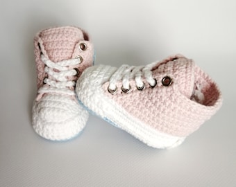 Crochet sneakers for girl. Pink booties newborn. Cotton cute shoes for baby. Replica sneakers