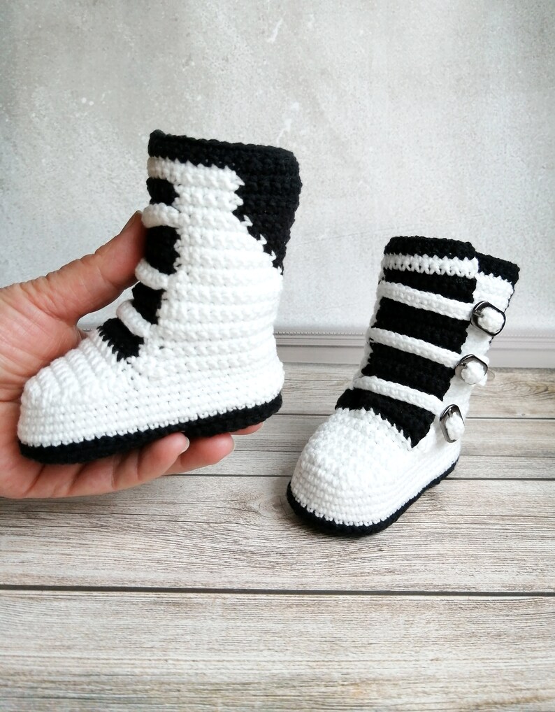 Baby motocross boots. Crochet baby white cotton boots. High boots biker. Size 10cm. Racing baby shoes. Baby boots for bike image 4