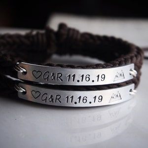 Pulseras pareja montaña, Regalos pareja, Joyas parejas, Pulsera cuero trenzado, Pulsera fecha aniversario pareja, aniversario personalizado