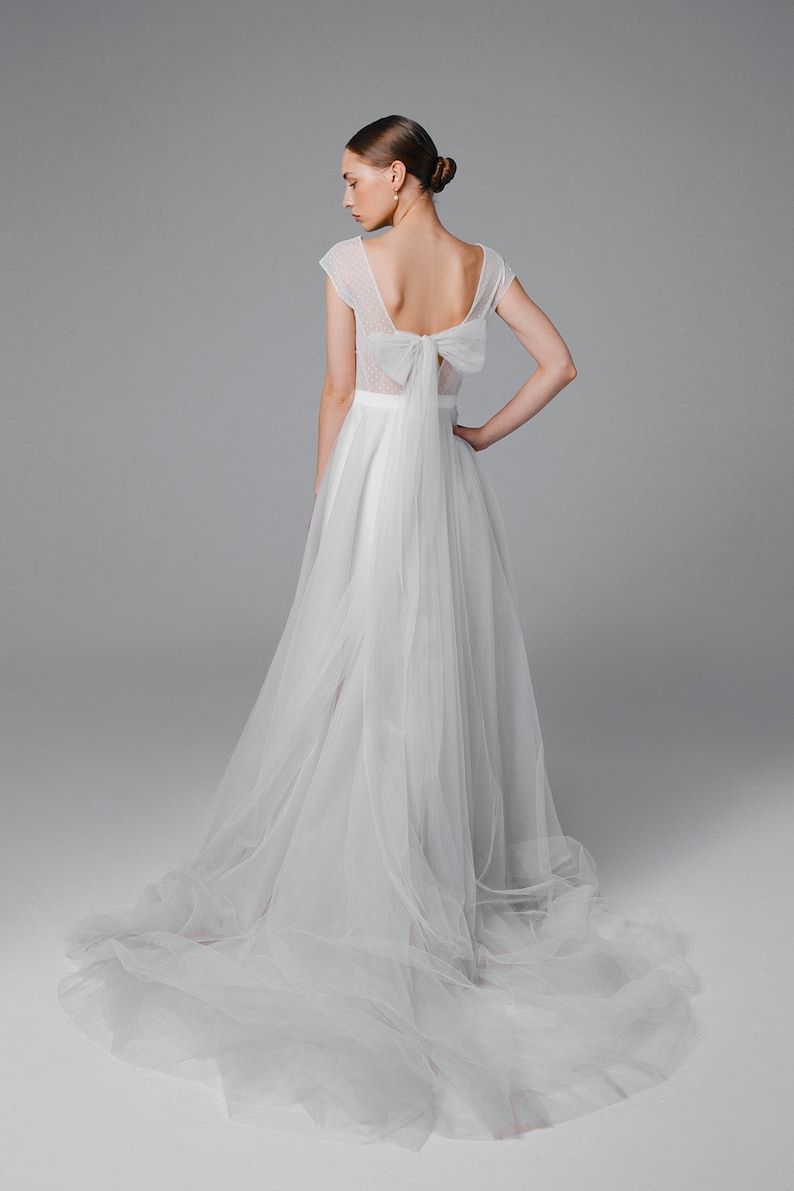 Tulle trouwjurk Grijze trouwjurk Open rug trouwjurk Kleur image 0