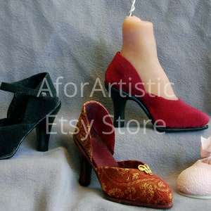 E-Class - If The Shoe Fits with Diane Keeler, NIADA Artist