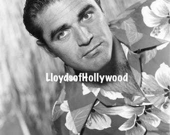 Steve Cochran, attore di Hollywood bello e robusto, film noir, fotografia in studio del 1951