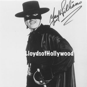Guy Williams Zorro The Fox In Full Costume  TV Action Hero Printed Autograph  Photograph 1958