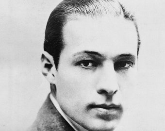 Rudolph Valentino  Handsome Silent Film Star   Pre Hollywood Early Photograph 1920