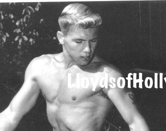 Frontal Nude Male - Etsy