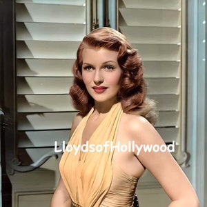 green emerald velvet dress Rita Hayworth Glittering Goddess 1939