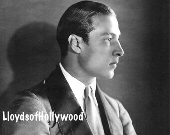 Rudolph Valentino, actor guapo, bailarín, estrella del cine mudo de Hollywood, ídolo de matiné, fotografía espontánea