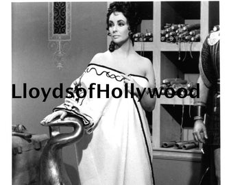 Nude Elizabeth Taylor - Etsy