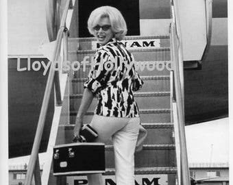 Marilyn Monroe Hollywood Glamour Ikonen Boarding Pan Am Flug Candid Fotografie 1962