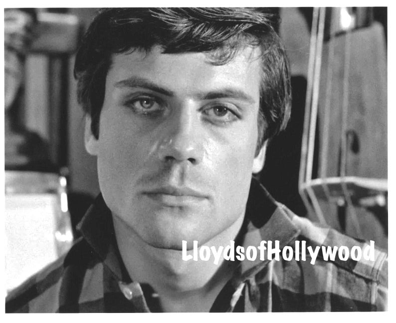 Oliver Reed Handsome Talented Actor Hollywood Hunk Photograph 1960 image 1