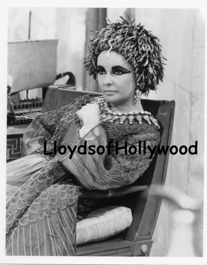 Elizabeth Taylor Cleopatra on Set Candid Photograph 1963 - Etsy