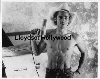 Brad Pitt Handsome Actor Oscar Winner Bare Chest Hunk Thelma and Louise  Beefcake Photograph 1991