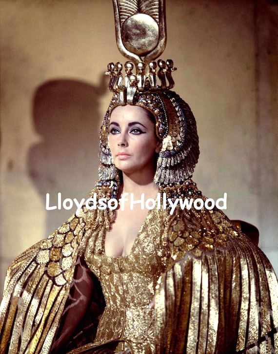 Elizabeth Taylor the Entrance Into Rome Wearing Gold Costume on Set of  Cleopatra Test Photograph 1962 - Etsy