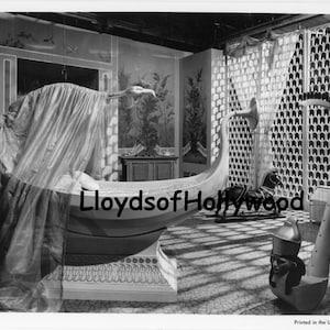 Elizabeth Taylor Cleopatra Her Child With Ceaser Room Set Design Photograph 1962