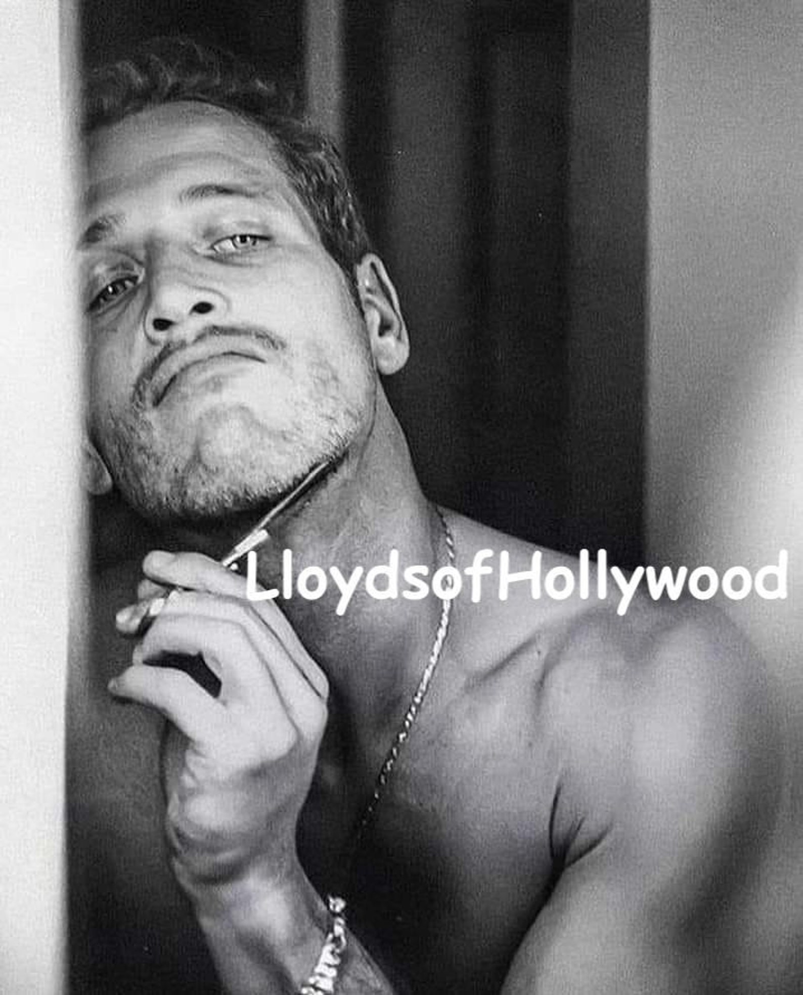 Paul Newman Handsome Hollywood Actor Close up in Mirror Unique Candid ...