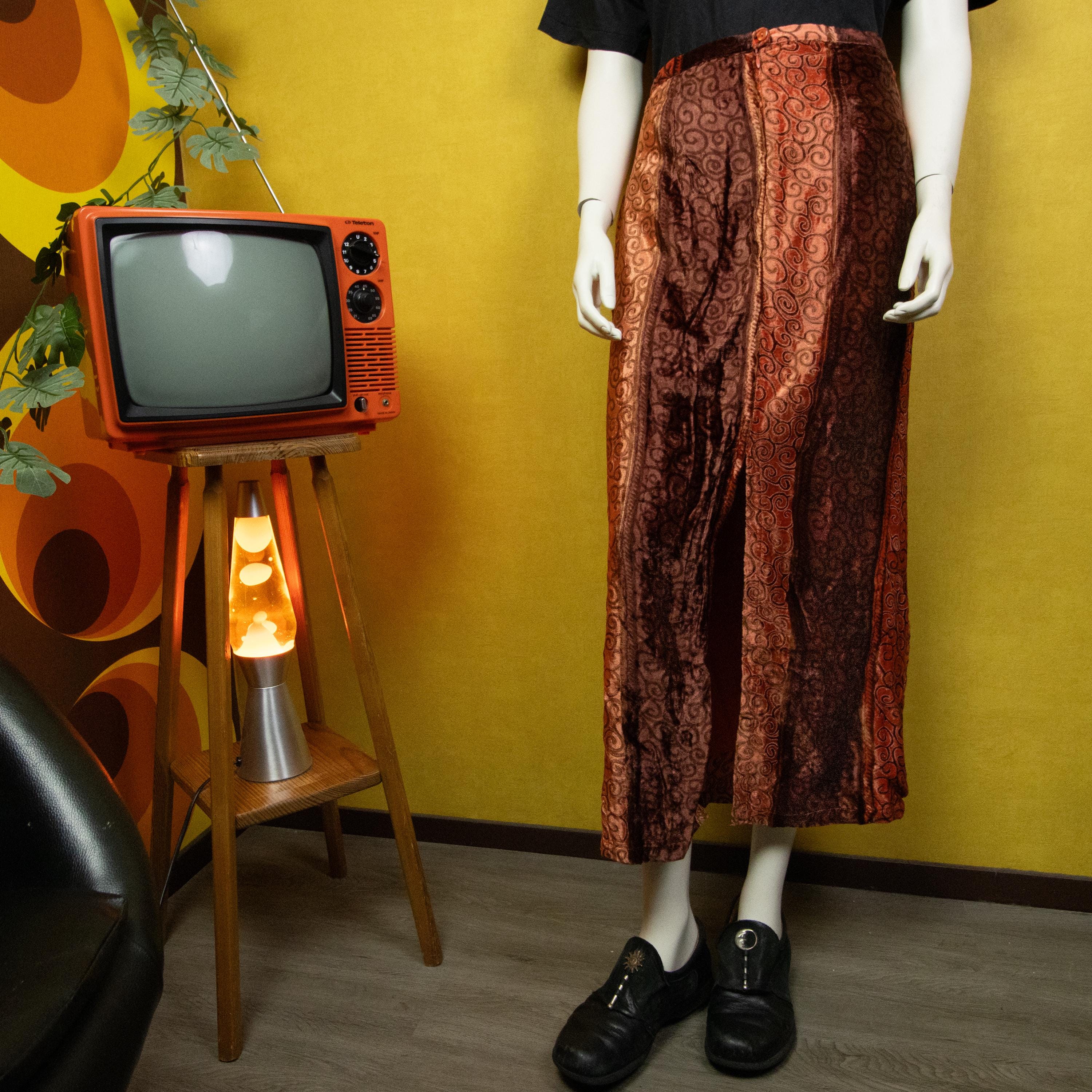 Vintage 80s Salmon Brown Velvet Maxi Skirt / Hippie Whimsical Long Skirt Women's Clothing / Velor Women's Clothing Size Small