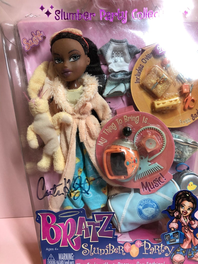 Doll Jade Bratz Slumber Party Sasha Pop Met Pyjama's, Knuffel En