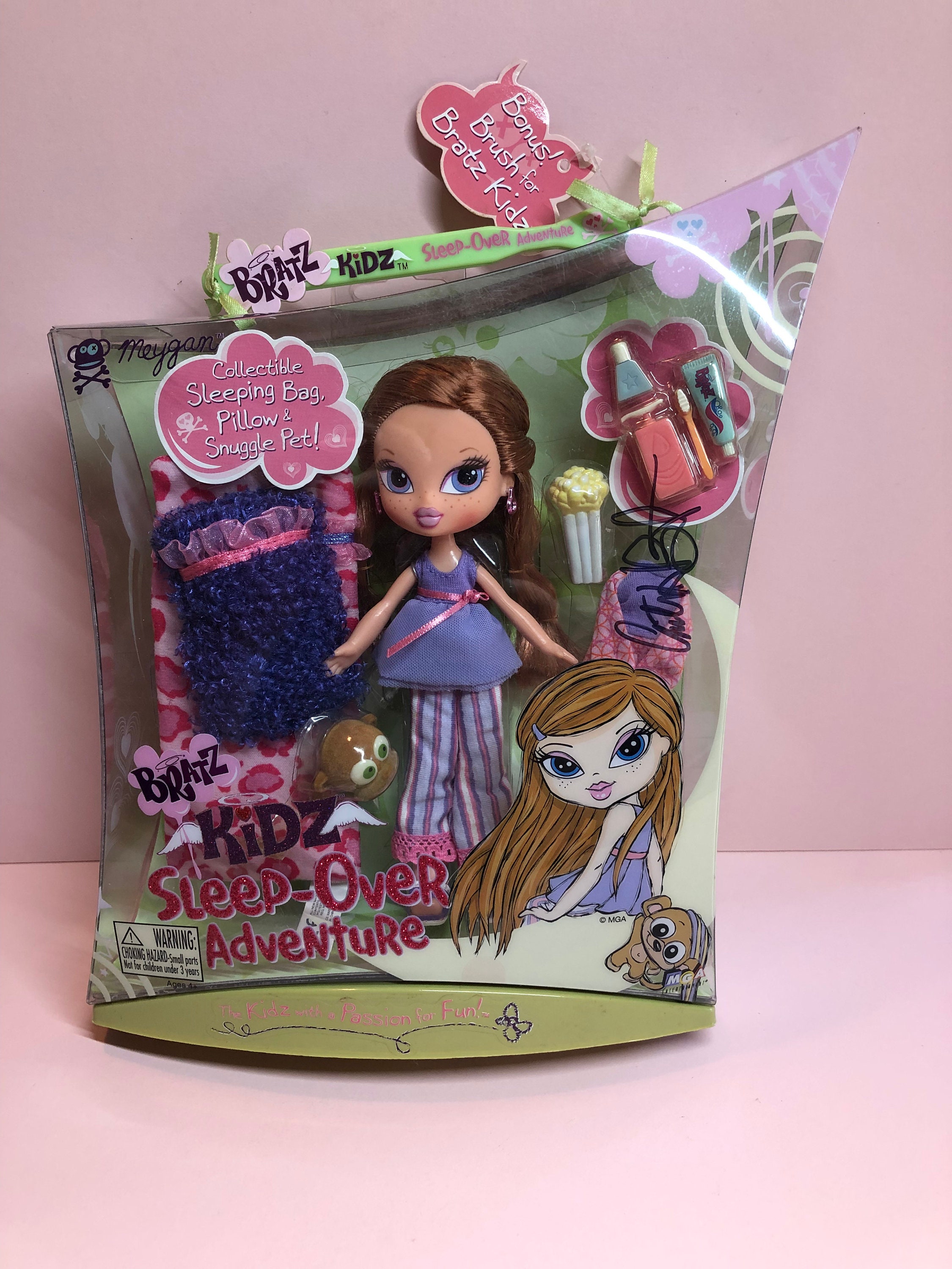 VERY RARE Royal Purple Bratz Sleepover Bag & Sleeping Bag Set 