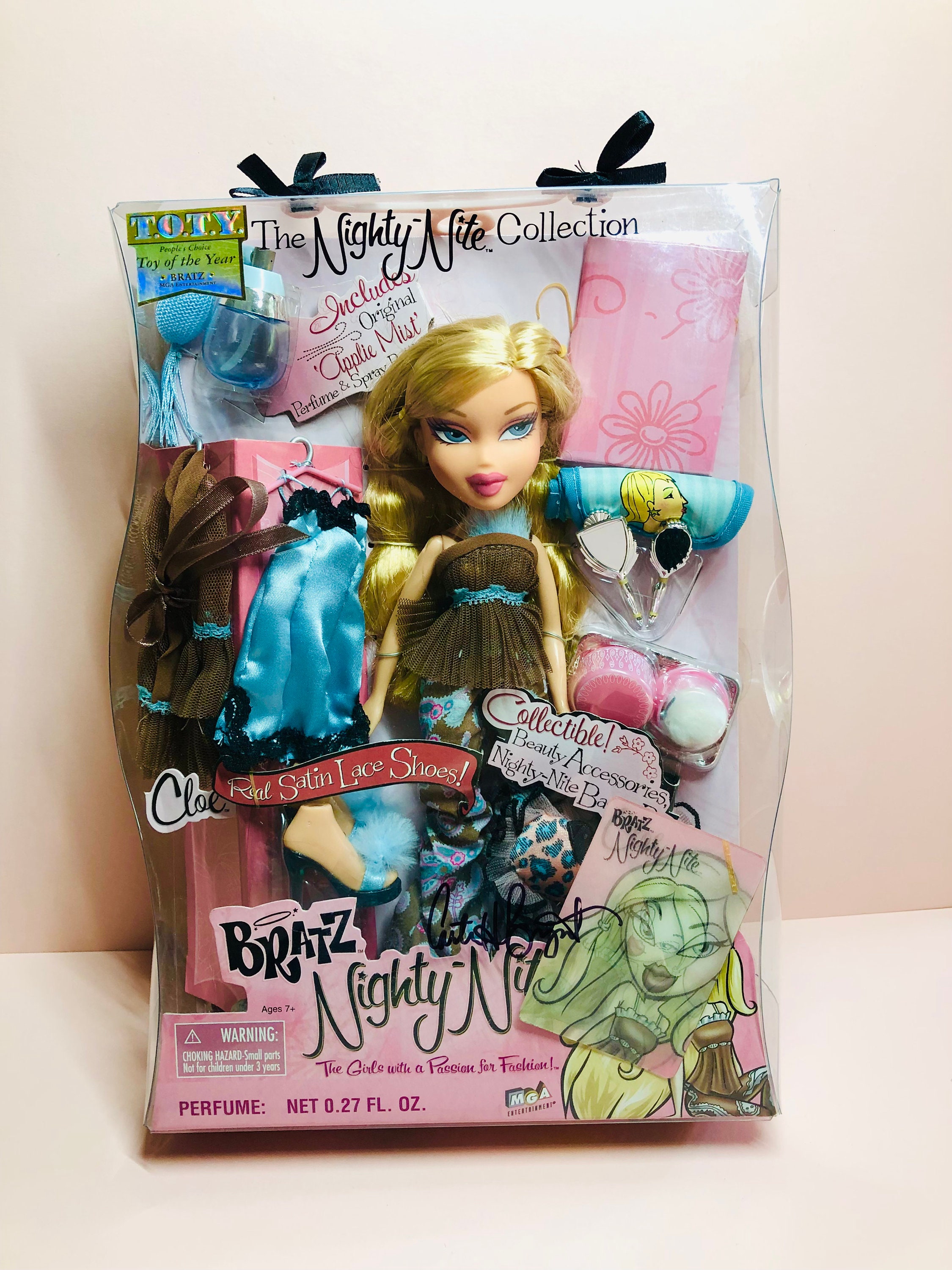 Bratz Nighty-nite Cloe Original 2004 Edition. Autographed by 