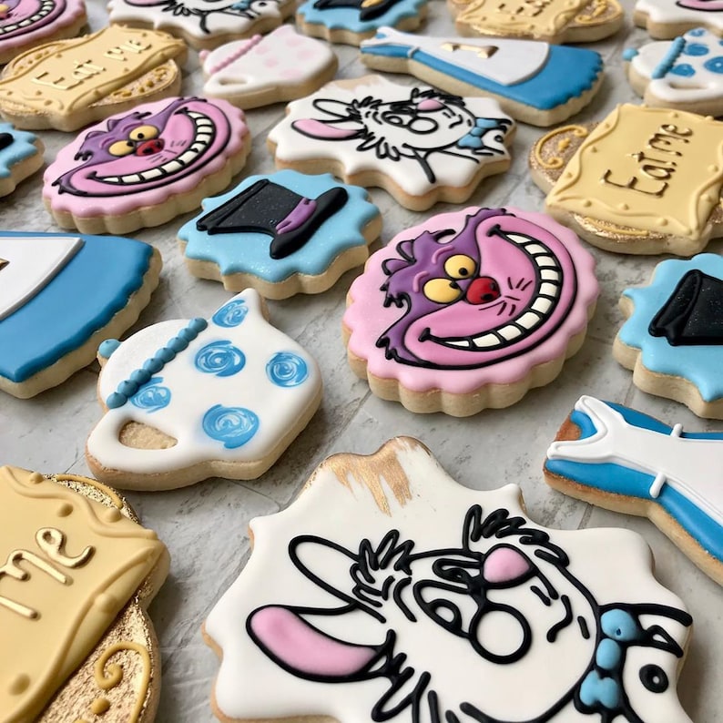 Biscuits sablés Alice Au pays des merveilles avec le glaçage Etsy