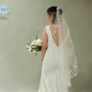 ZANA | Romantic fingertips embroidery floral veil/ Custom veil/ Fingertips wedding veil/ Wedding veil/ floral veil/ TA.V078
