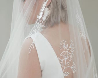 ANTHEA | Romantic fingertips embroidery floral veil/ Custom veil/ Fingertips wedding veil/ Wedding veil/ floral veil/ TA.V097