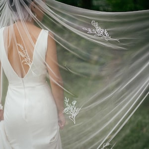 RAYNA | Cathedral embroidery floral veil/ floral embroidered veil/ cathedral wedding veil/ floral lace applique/ Botanical bridal veil