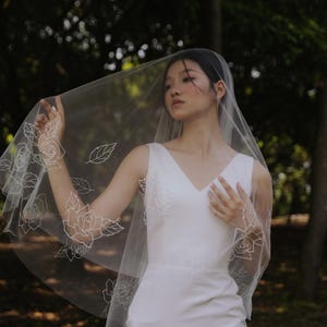CHLOE | Embroidery line veil/ Custom veil/ Chapel wedding veil/ Wedding veil/ Floral embroidered veil/ floral veil