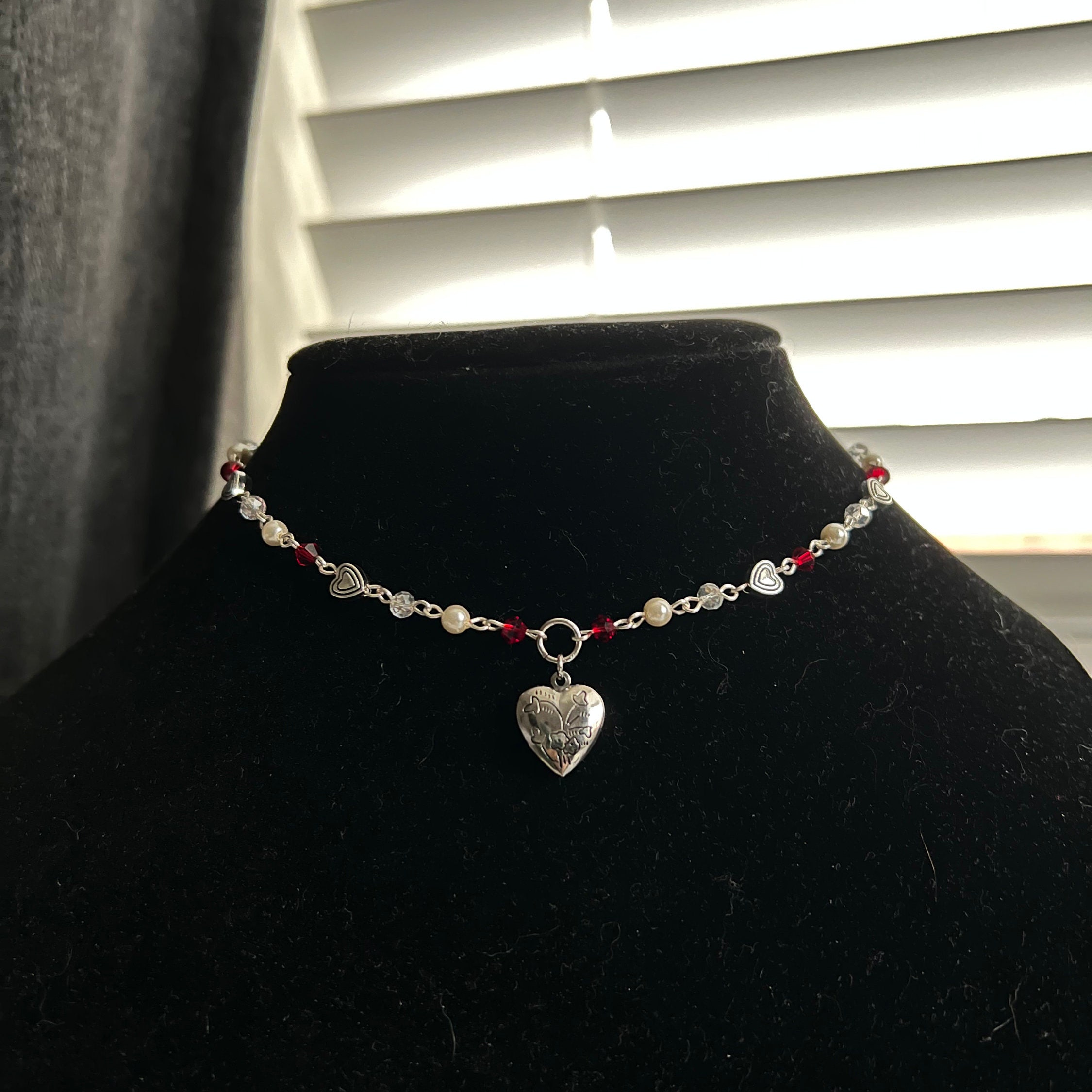Claire's choker - Etsy