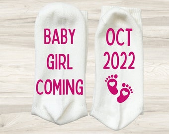 Baby Girl Announcement -  Gender Reveal Gift- Soon to Be Aunt- Soon to Be Uncle-Soon to be Grandparent Socks