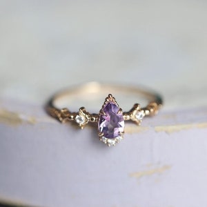 14k Solid Gold Pear Shape Amethyst Promise Ring, Dainty February Birthstone Ring, 6th Wedding Anniversary Ring, Natural Purple Gemstone Ring