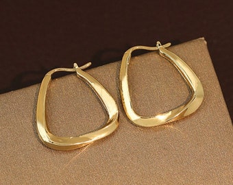 18k Solid Gold Large Triangle Hoop Earrings, Oversized Triangular Hoops, Geometric Hoop Earrings, Statement Triangle Hoops, Bold Earrings