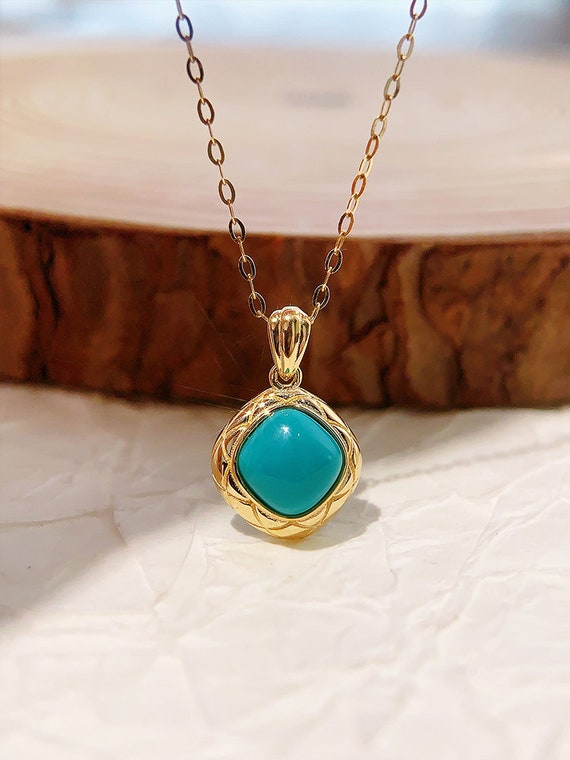 14k Solid Gold Turquoise Stone Pendant Classic Charm Necklace