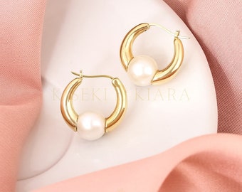 18k Solid Gold Natural Freshwater Pearl Hoop, Elegant Pearl Hoop, Handmade Pearl Earrings, Classic Pearl Hoop Earrings, Understated Jewelry