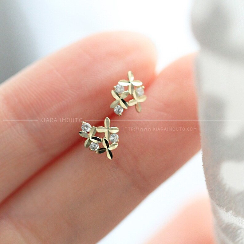 Floral Earrings Cubic Zirconia Earrings 9k Gold Small Bouquet Flowers Stud Earrings Cz Diamond Flower Earrings Crystal Flower Earrings