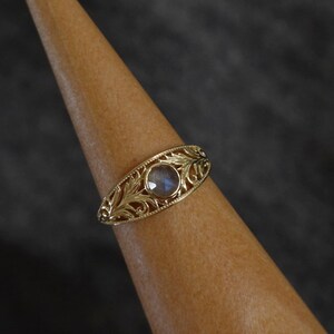 14K Solid Gold Vintage Labradorite Ring, Labradorite Ring, Labradorite Stone, Gemstone Engagement Rings, Labradorite Engagement Ring image 6