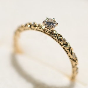 Solid Gold 14karat Vintage Diamond Engagement Rings, Victorian Engagement Rings, Victorian Antique Jewelry, Antique Style Engagement Rings