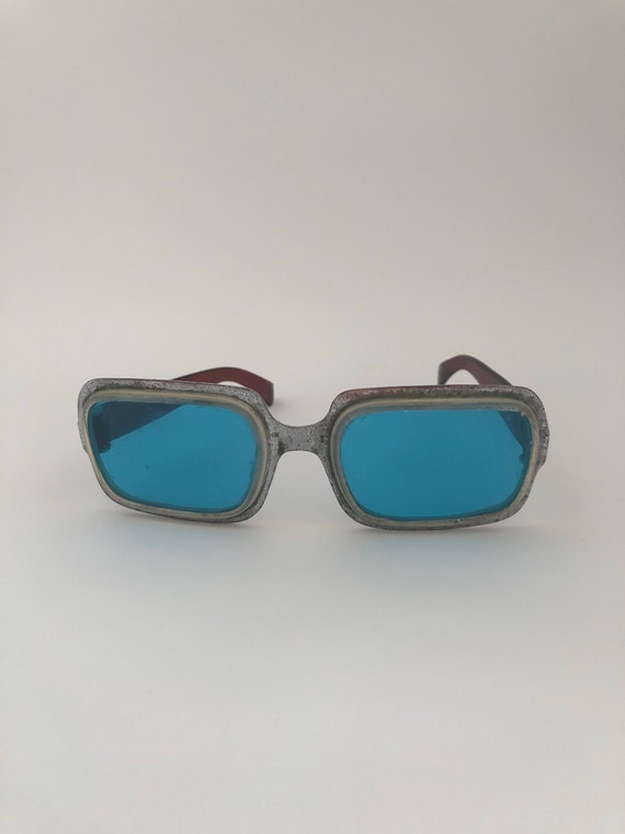 Unique glasses. Romantic glasses. Original glasses