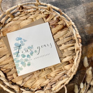Tarjeta de aniversario número 4 de lino: tarjeta de aniversario número 4 de bodas, para esposa, esposo, mamá y papá, amigos especiales, yerno, hija, AE4
