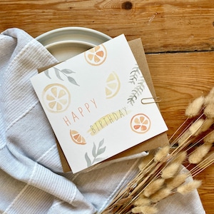 Tarjeta de cumpleaños en acuarela hecha a mano – Diseño de naranjas y limones – Para ella, mejor amiga, hermana, mamá, hija – Interior en blanco – B41