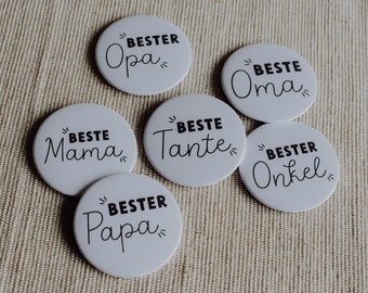 Magnet Button / Kleines Geschenk / Familie, Mama, Papa, Oma, Opa, Tante Onkel / schwarz/weiß